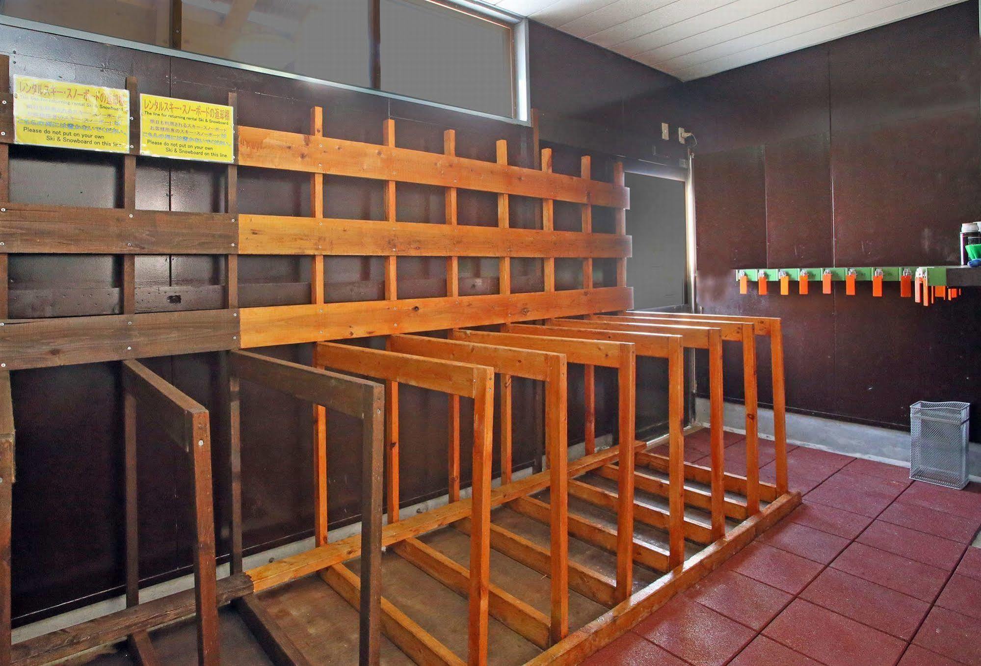 Nozawaonsen Guest House Miyazawa Buitenkant foto