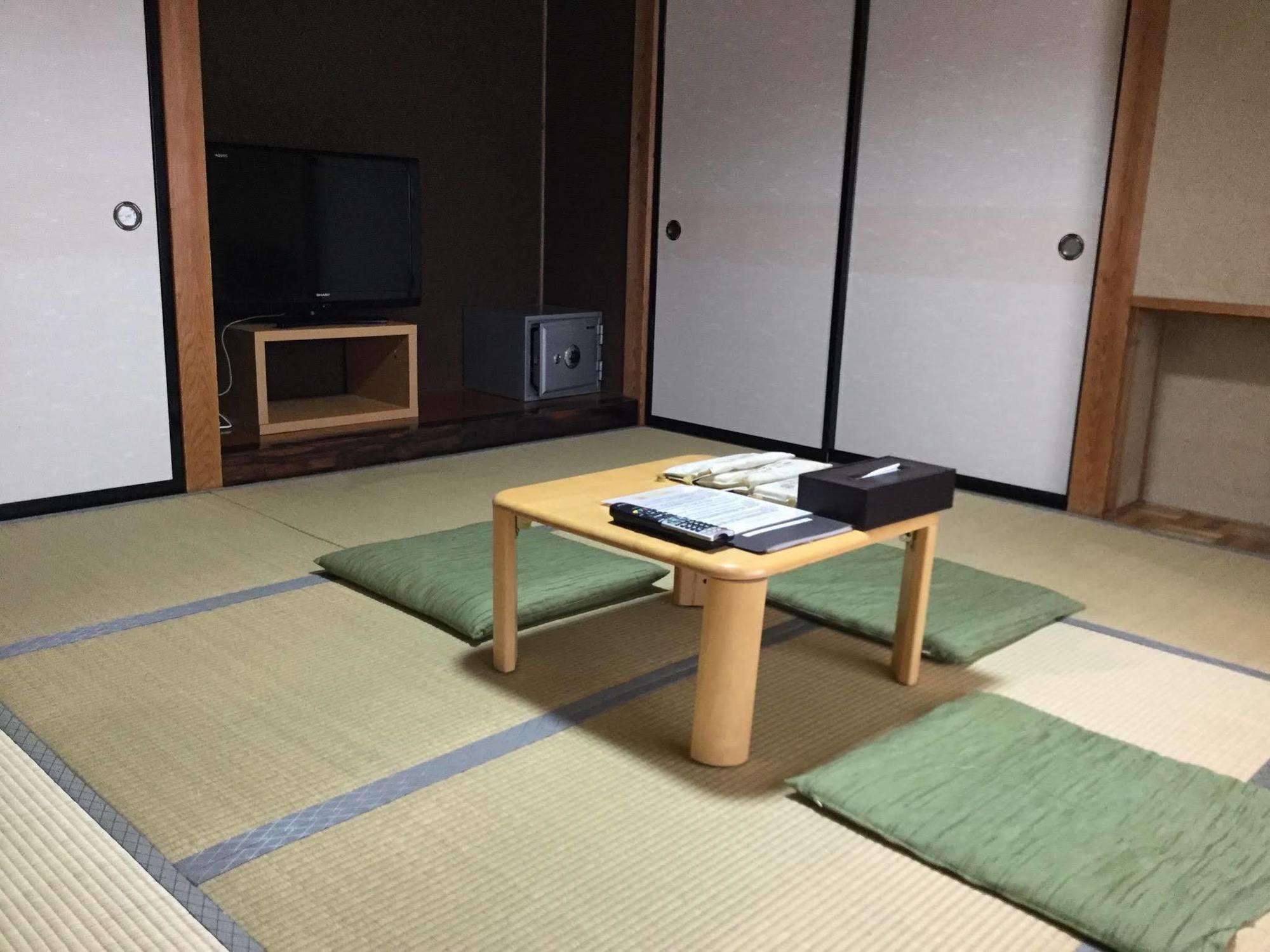 Nozawaonsen Guest House Miyazawa Buitenkant foto