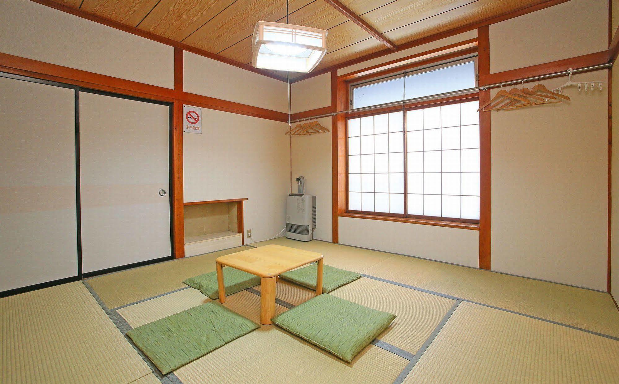 Nozawaonsen Guest House Miyazawa Buitenkant foto