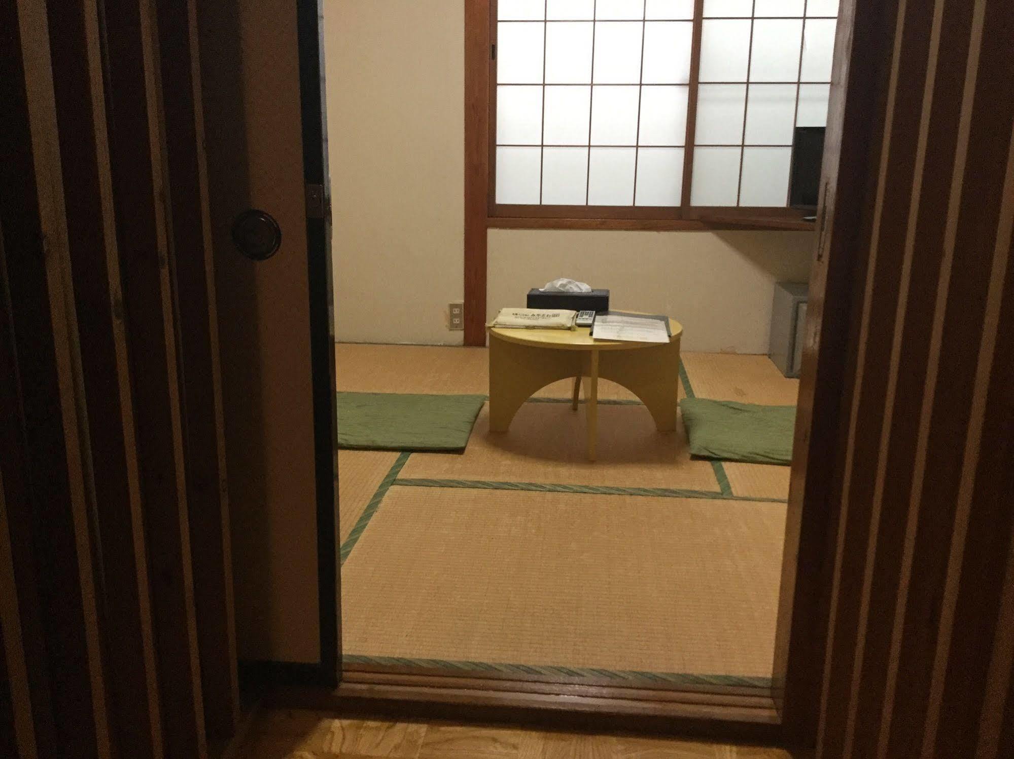 Nozawaonsen Guest House Miyazawa Buitenkant foto
